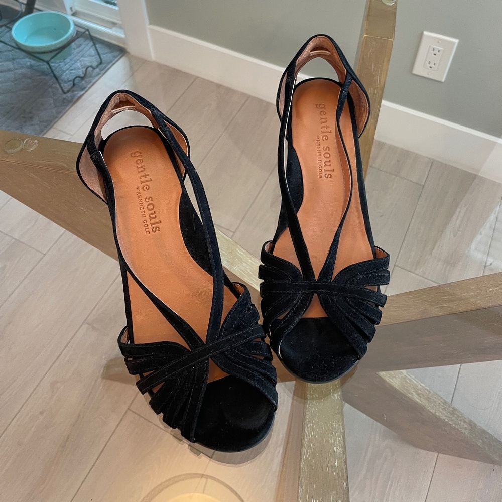 Kenneth Cole Gentle Souls